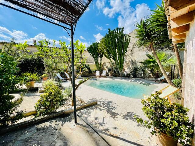 León de Sineu gallery image 3