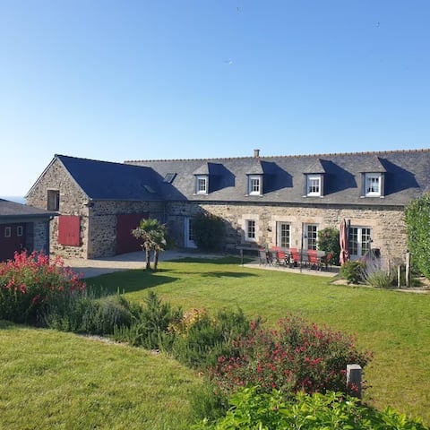 Le Clos du Verdelet, sea view, pool