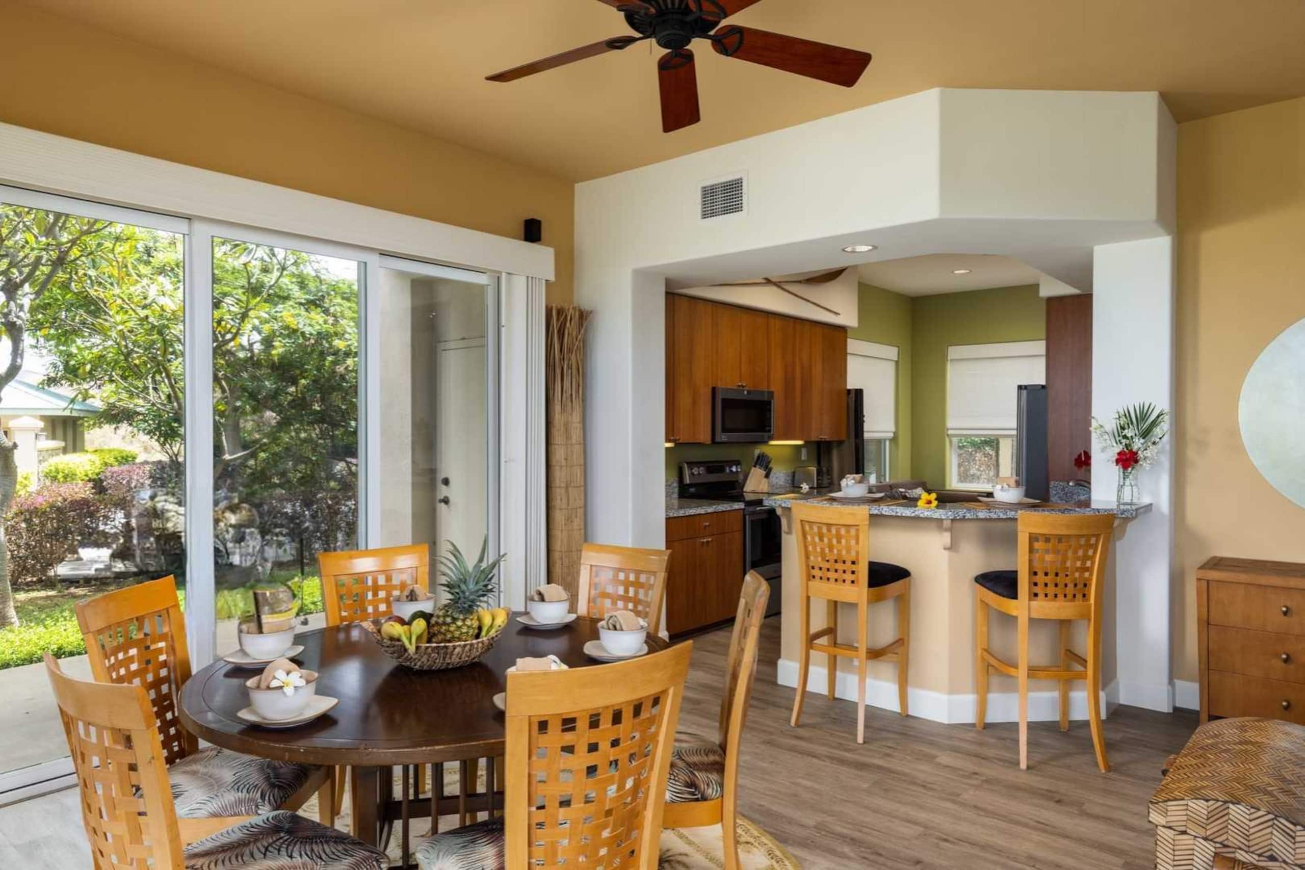 Condo in Waimea · ★5.0 · 2 bedrooms · 4 beds · 2 baths - Image 12