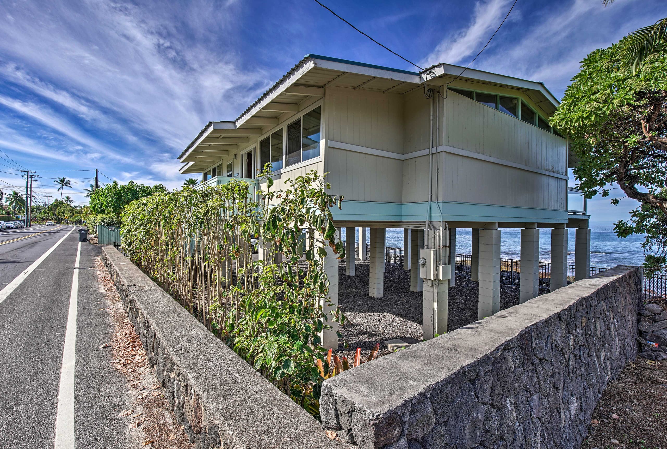 Home in Kailua-Kona · ★4.78 · 2 bedrooms · 4 beds · 2 baths - Image 45