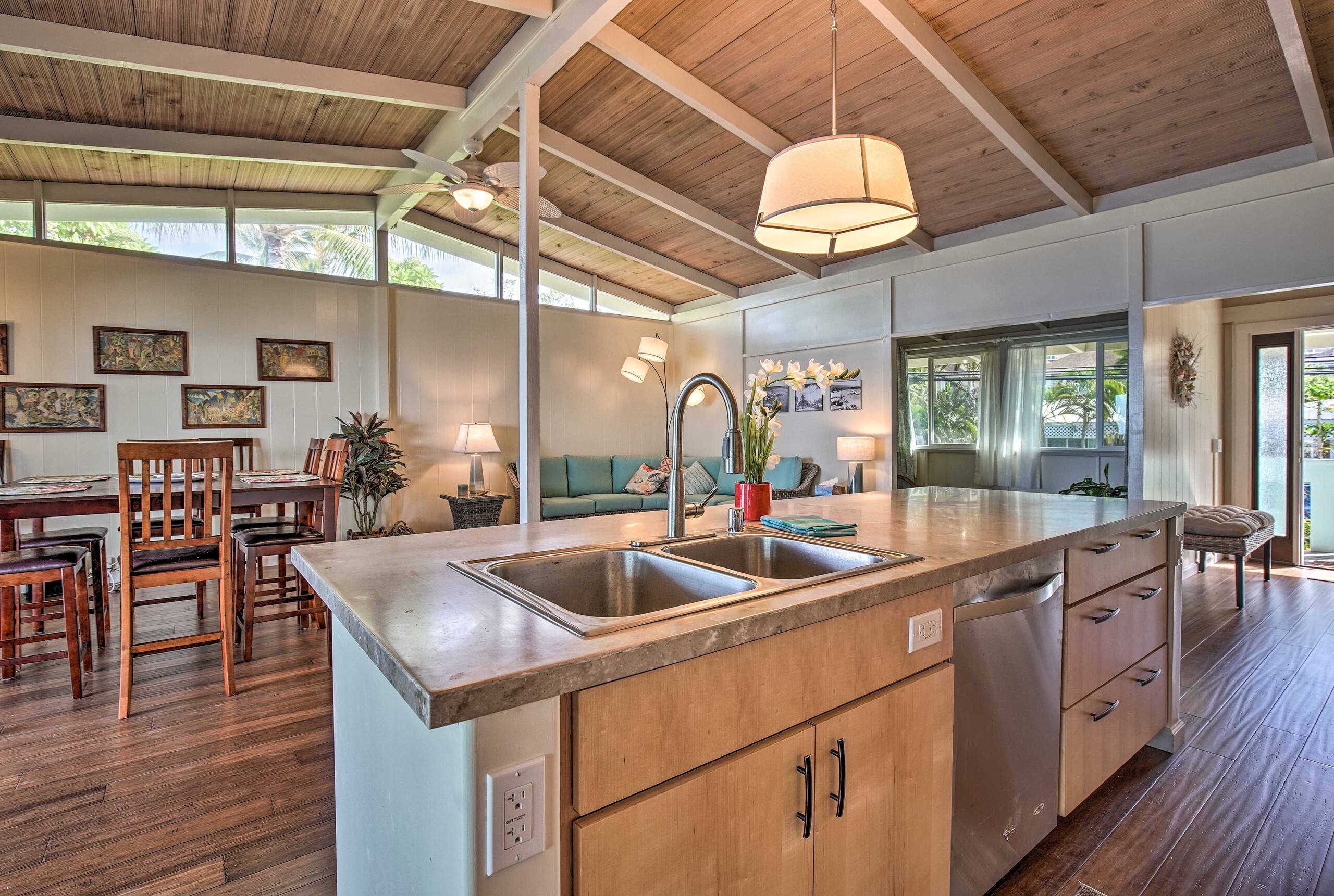 Home in Kailua-Kona · ★4.78 · 2 bedrooms · 4 beds · 2 baths - Image 61