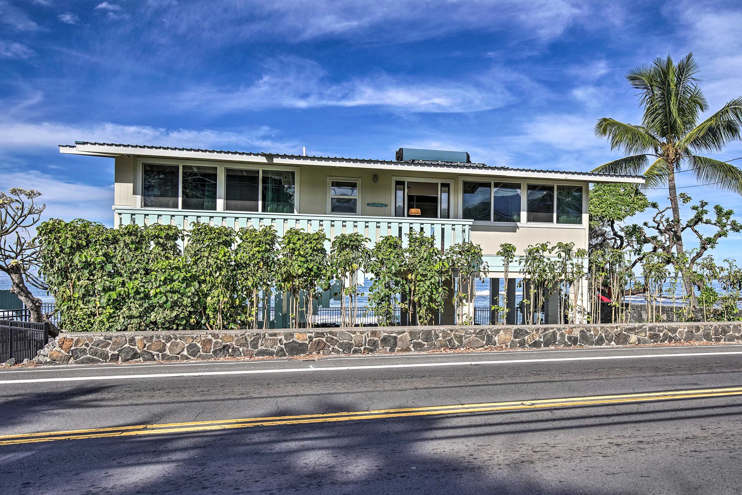Home in Kailua-Kona · ★4.78 · 2 bedrooms · 4 beds · 2 baths - Image 39