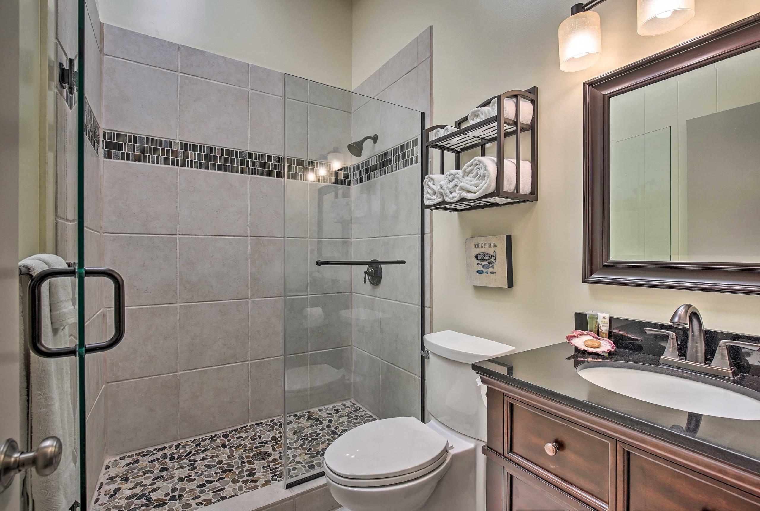 Home in Kailua-Kona · ★4.78 · 2 bedrooms · 4 beds · 2 baths - Image 57