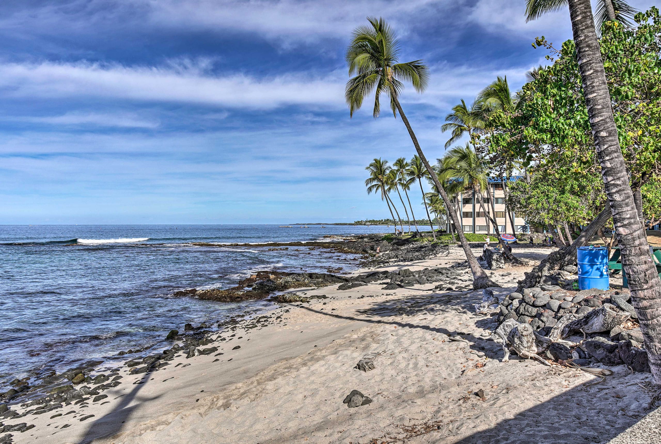 Home in Kailua-Kona · ★4.78 · 2 bedrooms · 4 beds · 2 baths - Image 2