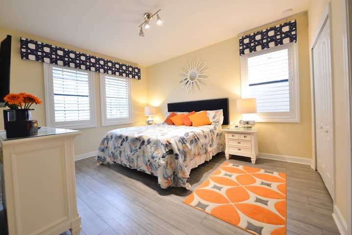 Downstairs Suite with California King bed