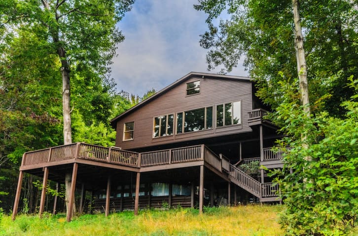 Ohiopyle Vacation Rentals managed Airbnb listing 1