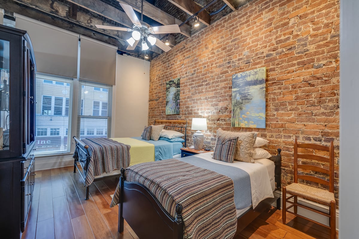 Unwind Vacation Rentals