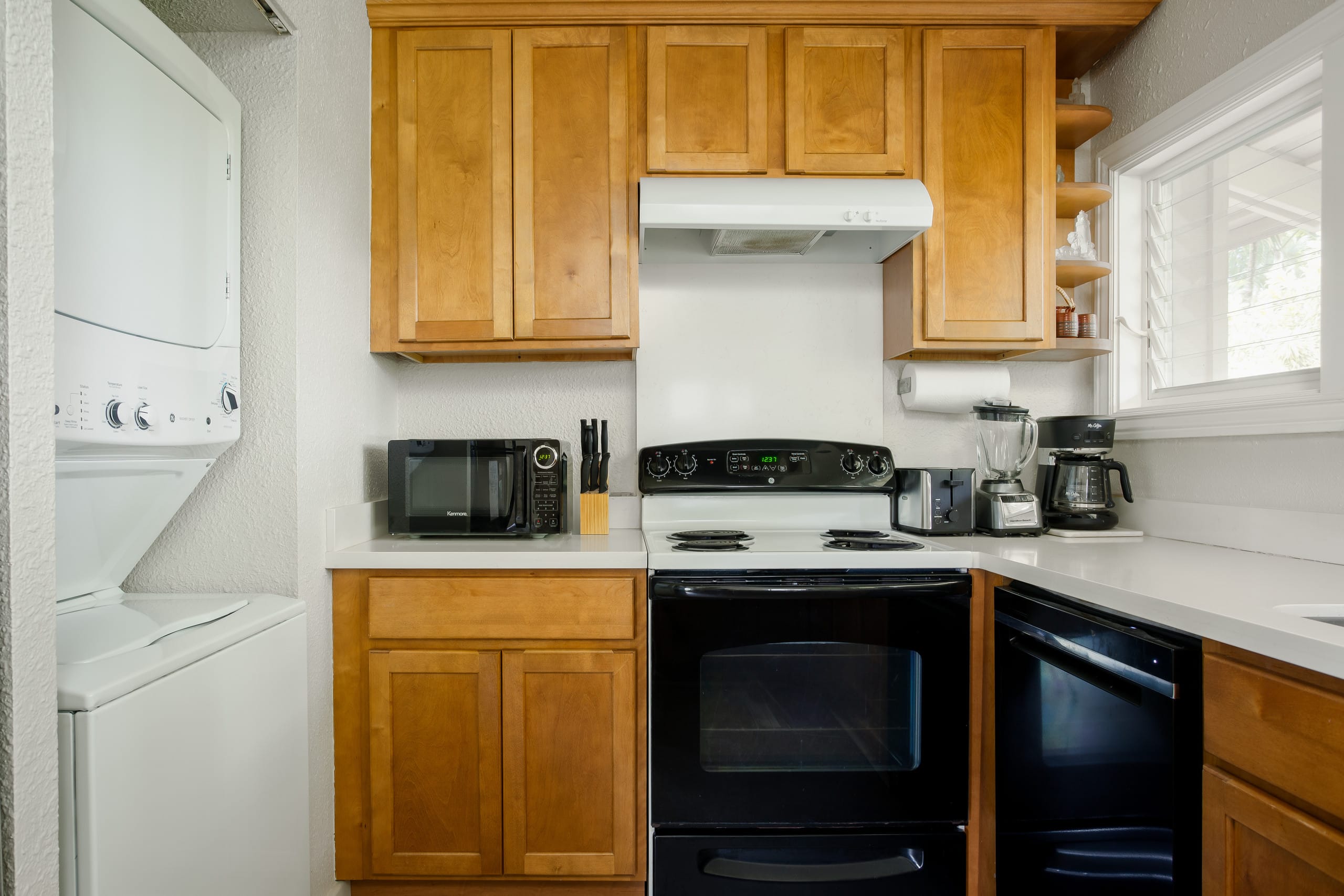Chalet in Princeville · ★4.86 · 1 bedroom · 3 beds · 2 shared baths - Image 10