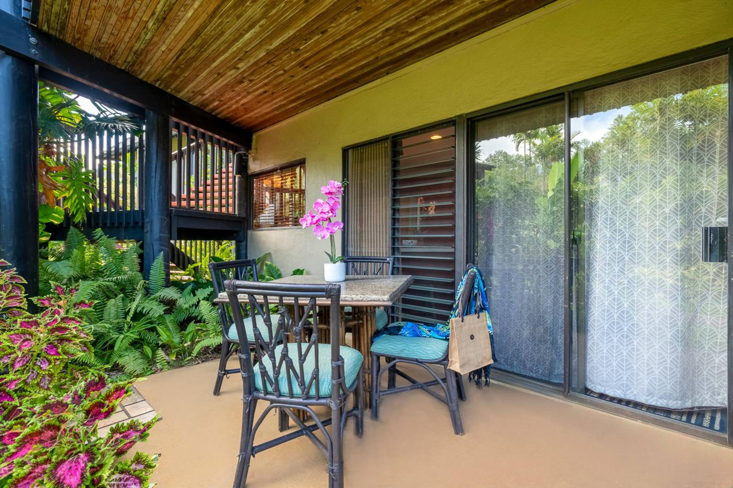Condo in Princeville · ★4.68 · 2 bedrooms · 2 beds · 2 private baths - Image 1
