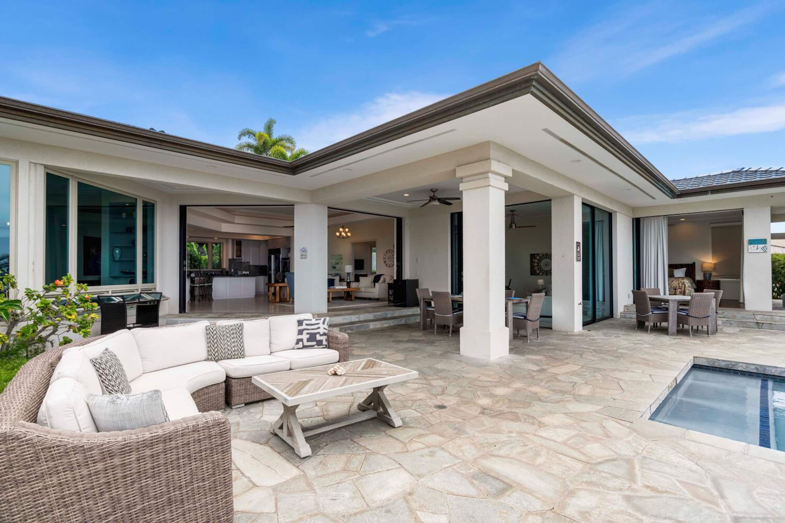 Home in Kailua-Kona · ★4.87 · 3 bedrooms · 8 beds · 3.5 baths - Image 10