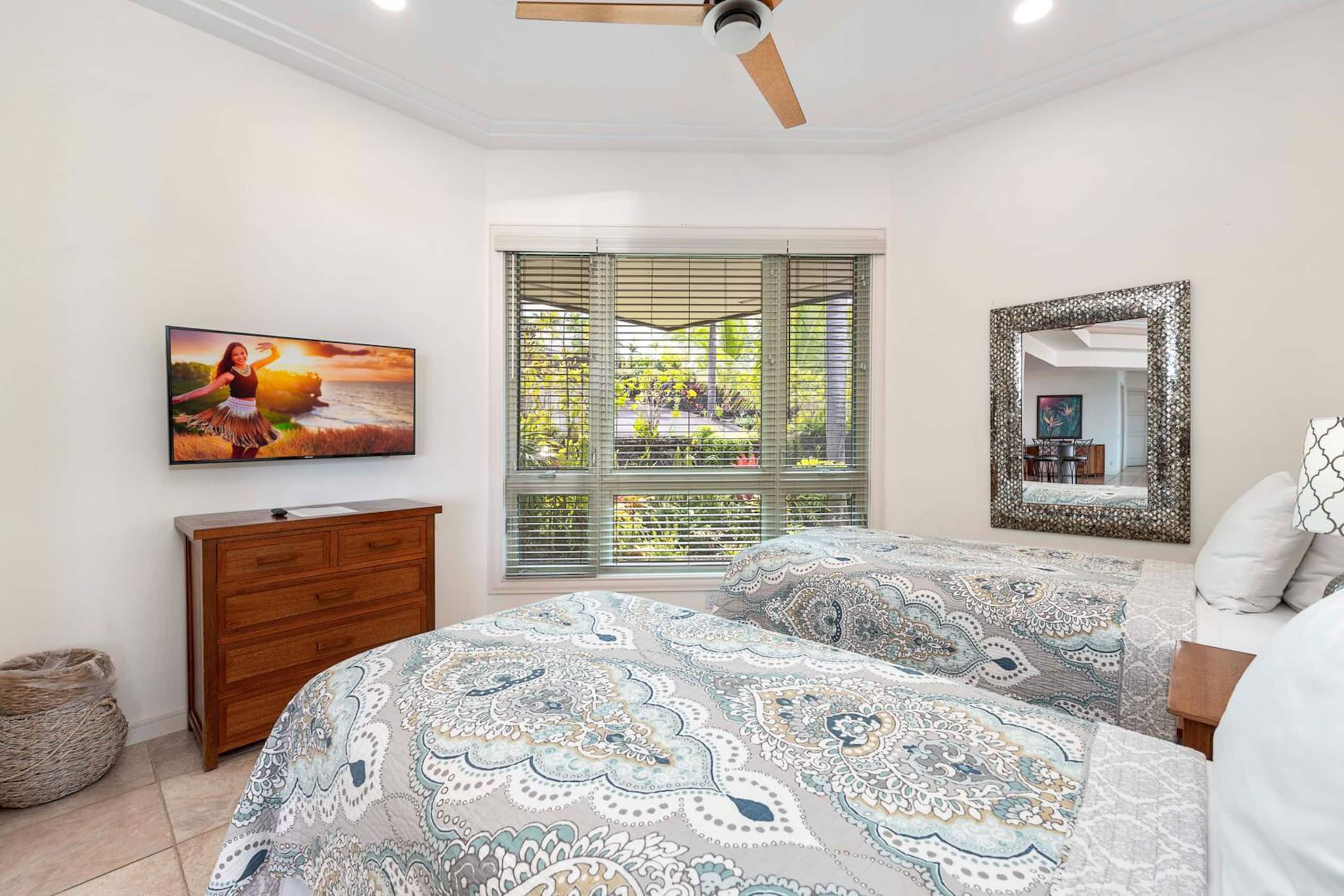Home in Kailua-Kona · ★4.87 · 3 bedrooms · 8 beds · 3.5 baths - Image 43