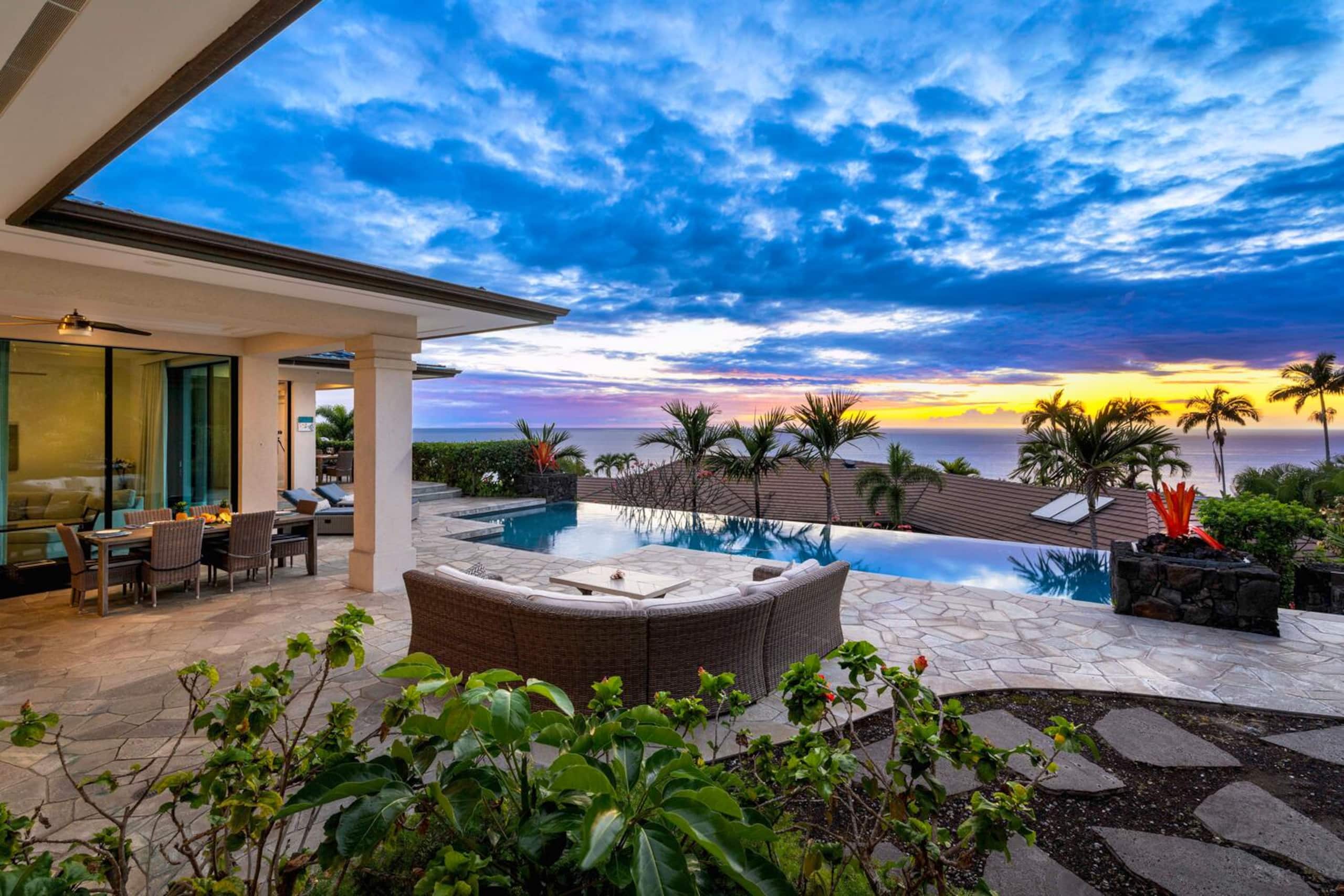 Home in Kailua-Kona · ★4.87 · 3 bedrooms · 8 beds · 3.5 baths - Image 1