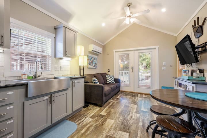 Airbnb Guadalupe River
