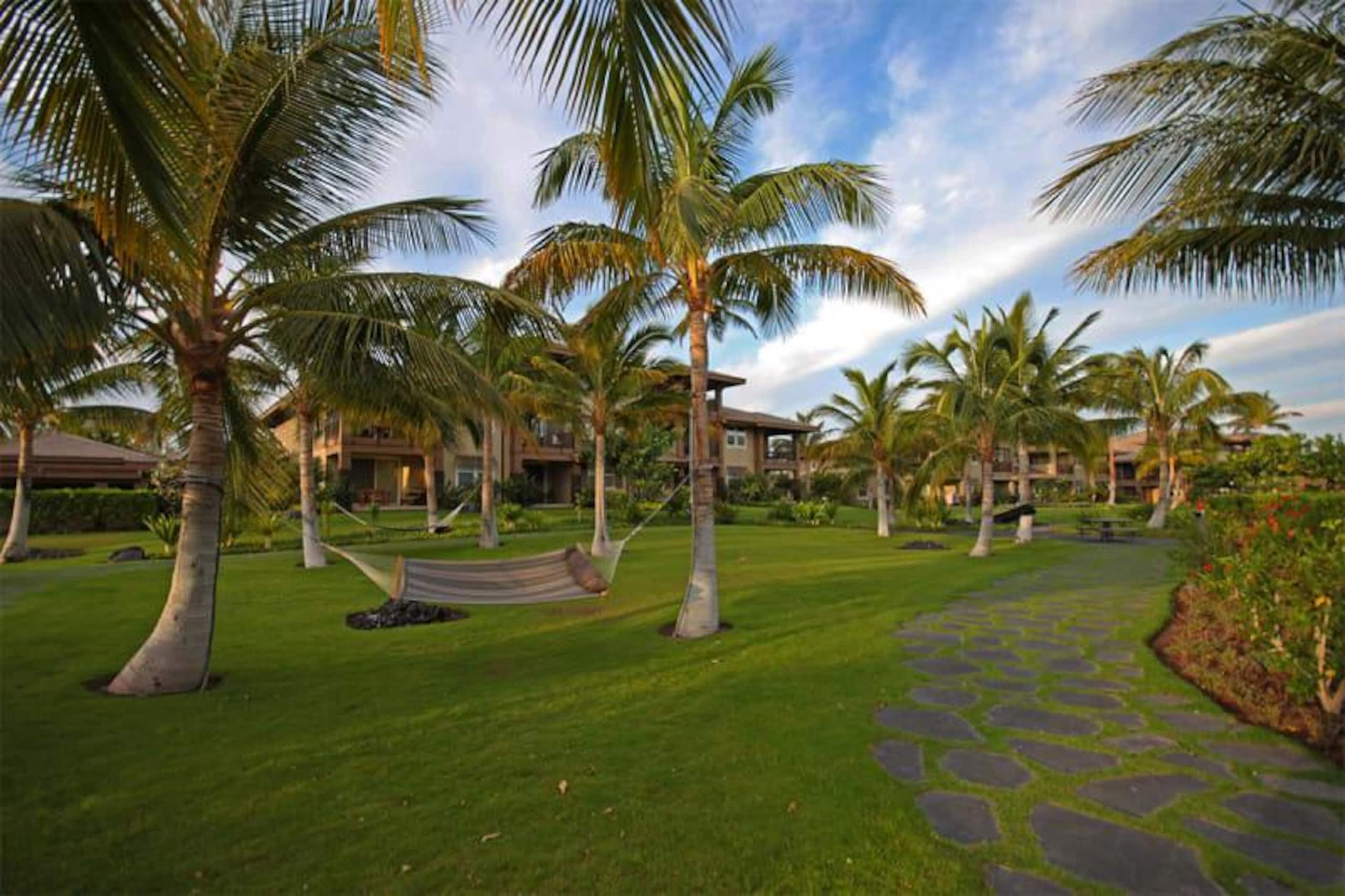 Island condo w/ pool & garden lanai - Photo 28