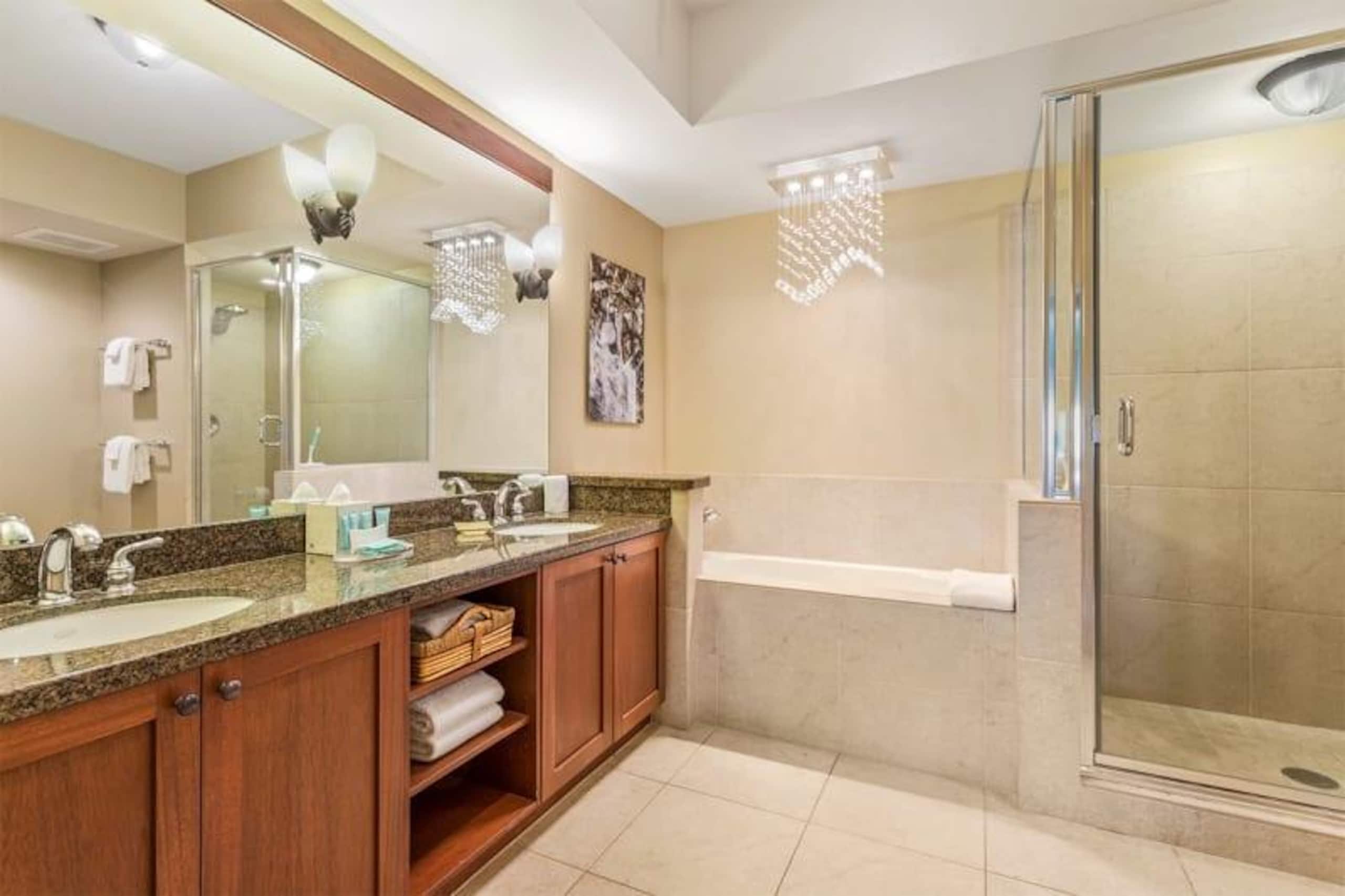 Hali'i Kai 3BR with pool & garden lanai - Photo 16