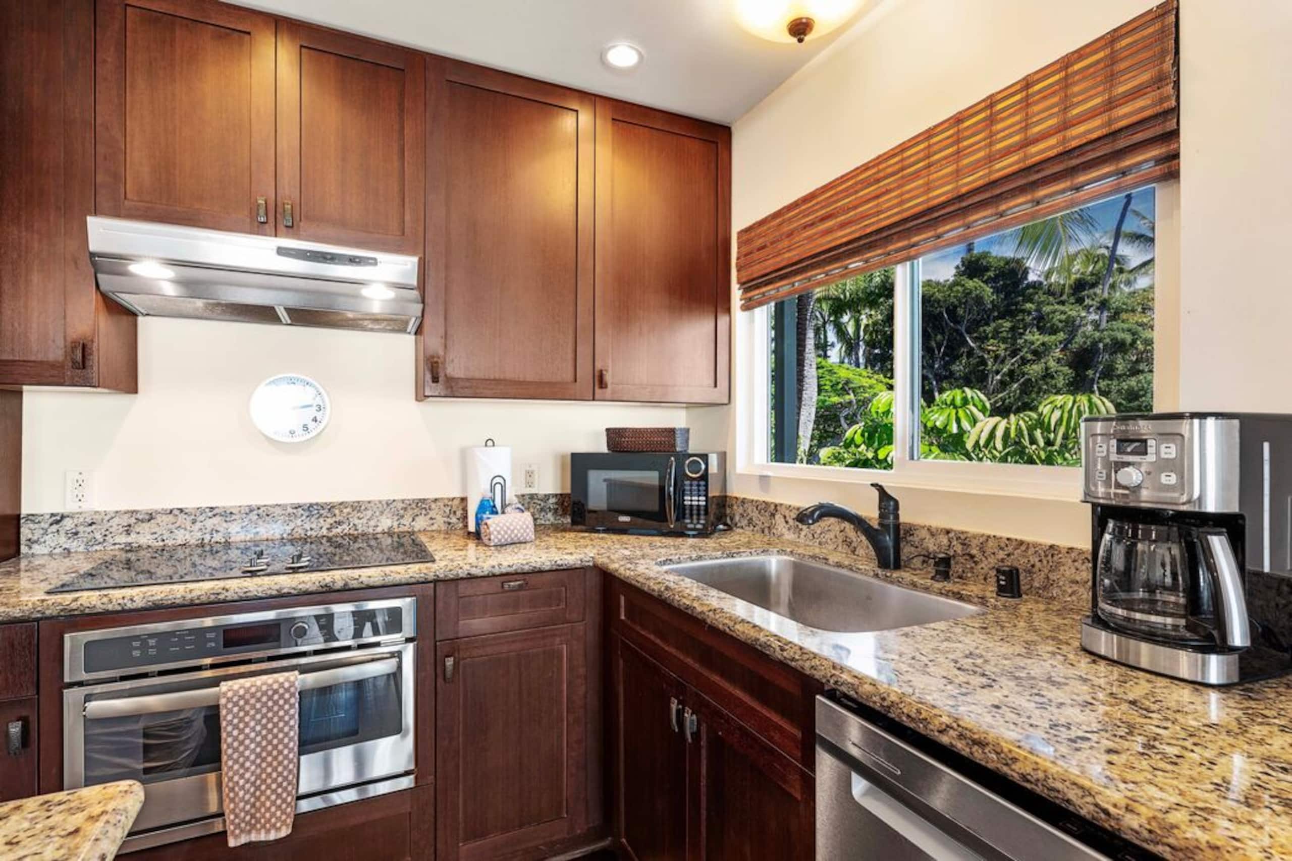 Condo in Kailua-Kona · ★4.8 · 1 bedroom · 1 bed · 1 bath - Image 10