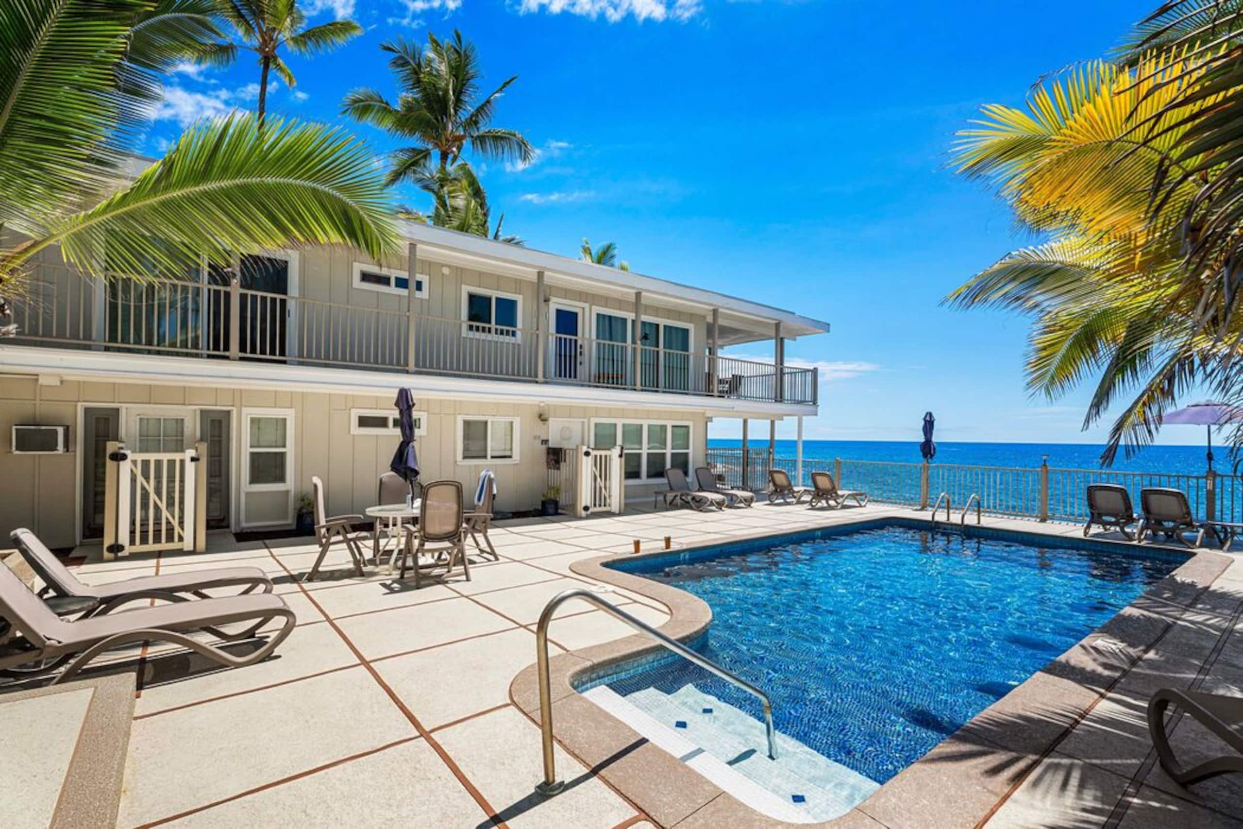 Condo in Kailua-Kona · ★4.8 · 1 bedroom · 1 bed · 1 bath - Image 24