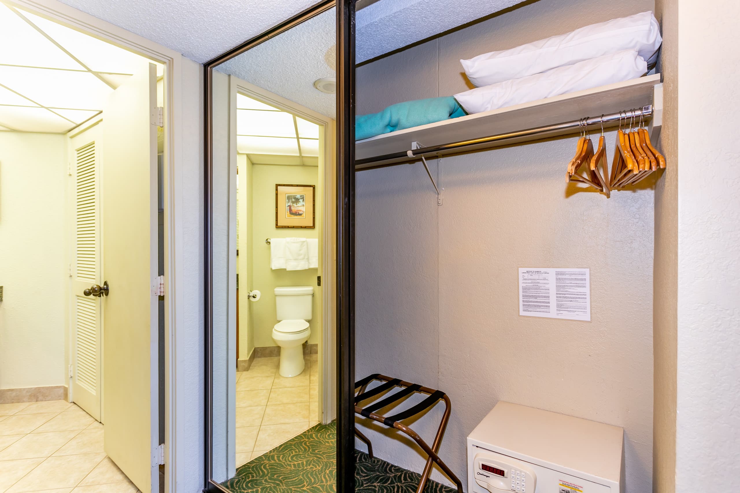 Condo in Lahaina · ★4.71 · 1 bedroom · 2 beds · 1 shared bath - Image 21