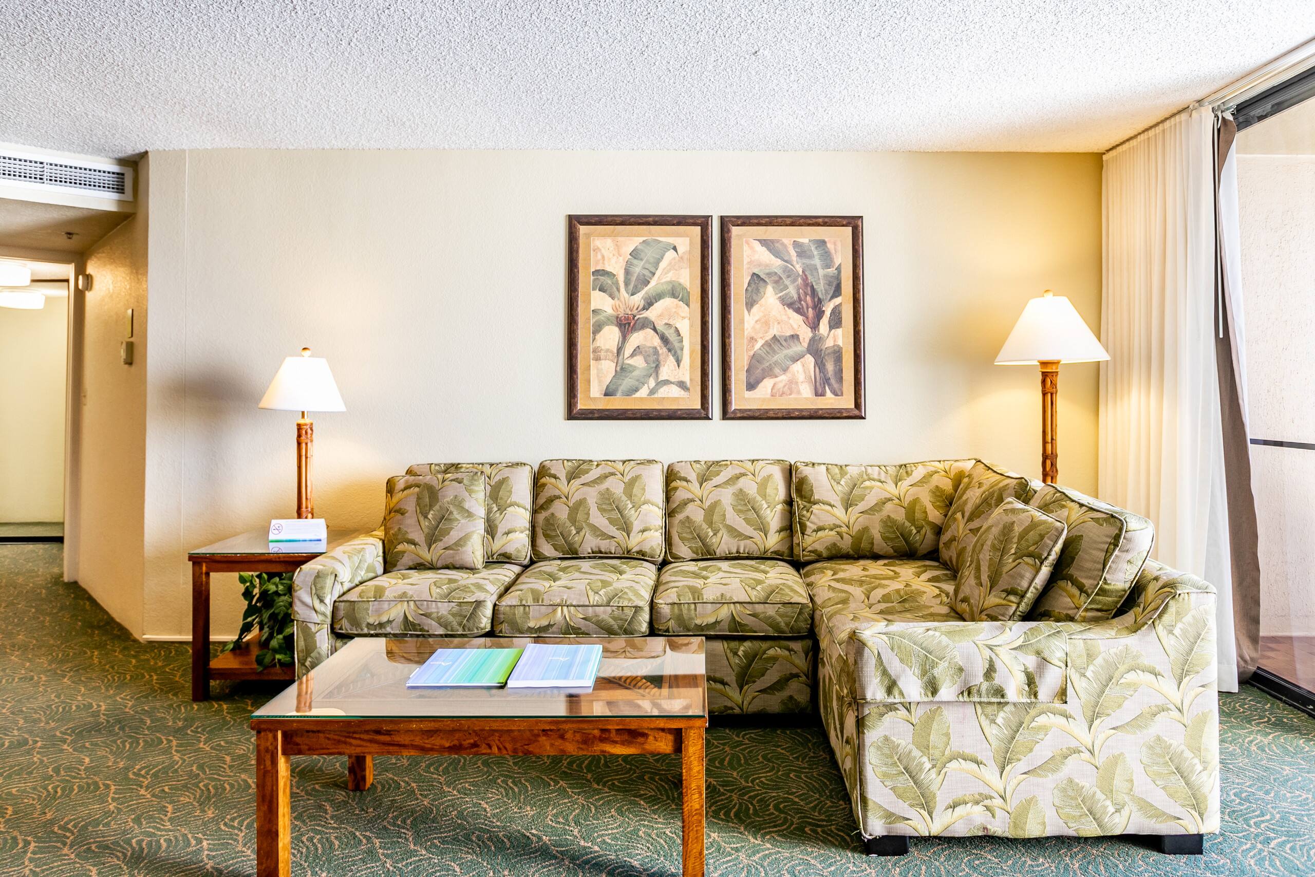Condo in Lahaina · ★4.71 · 1 bedroom · 2 beds · 1 shared bath - Image 6