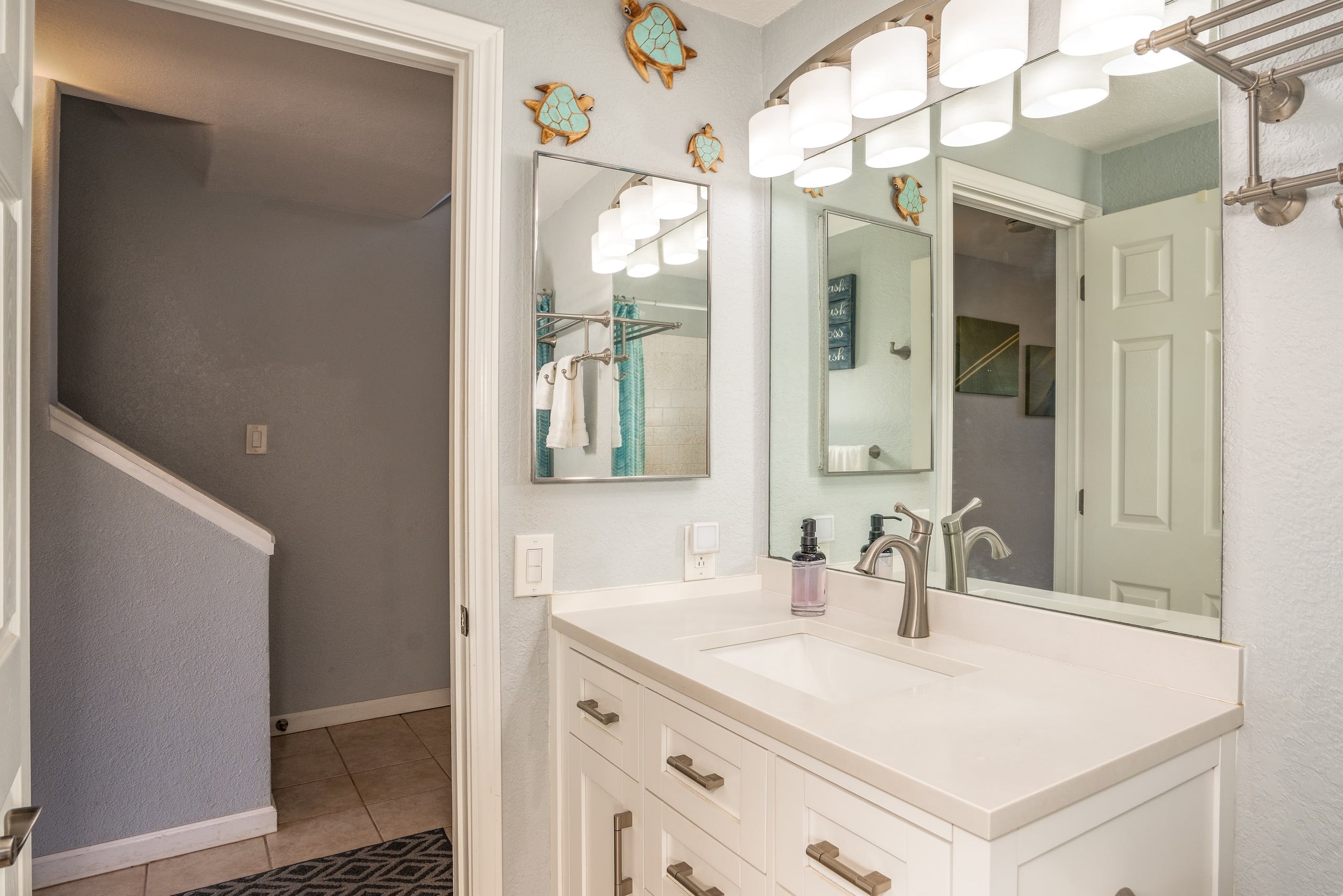 Condo in Kihei · ★4.83 · 2 bedrooms · 3 beds · 2 private baths - Image 28