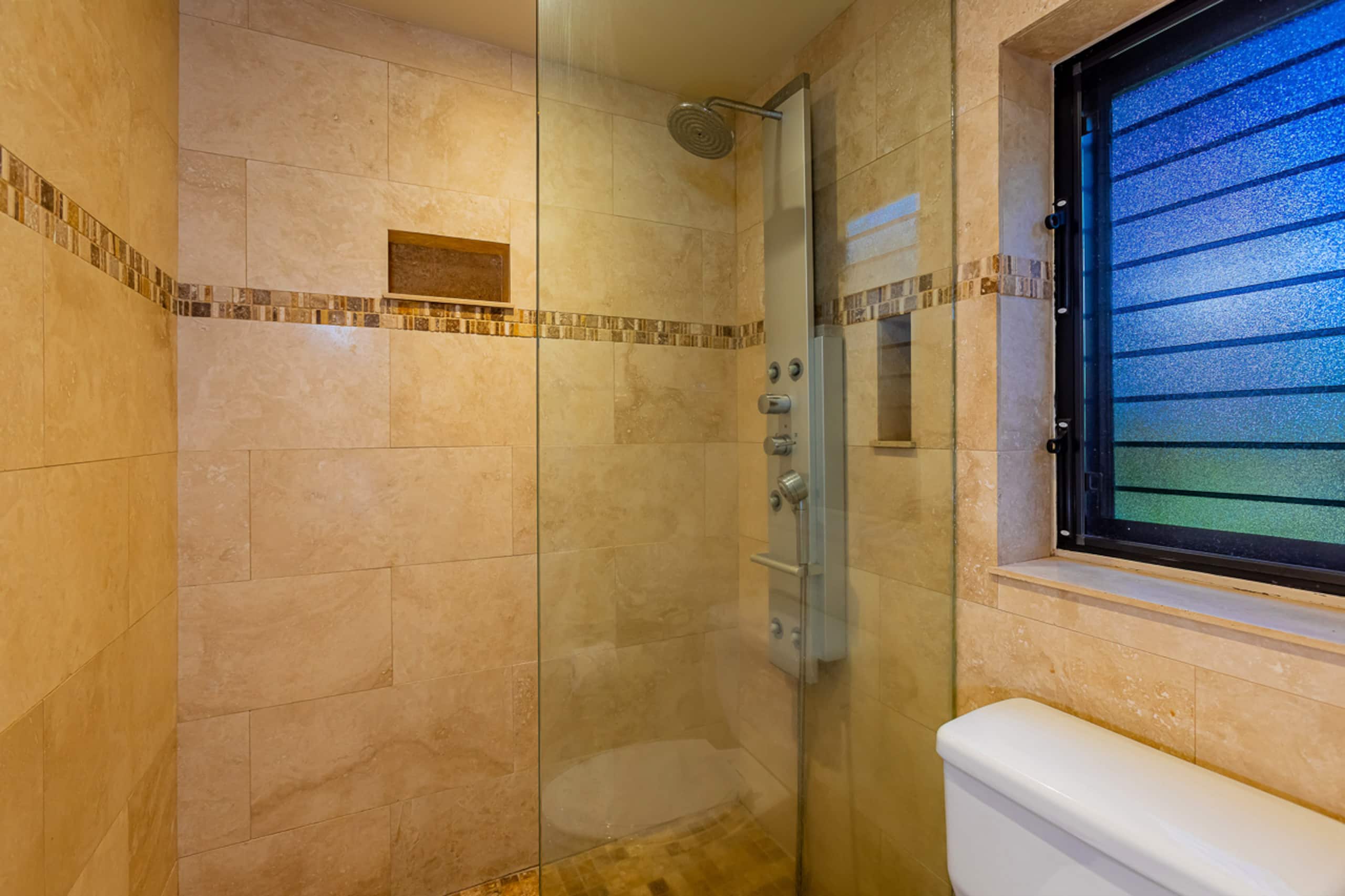 Condo in Kihei · ★4.84 · 2 bedrooms · 3 beds · 2 baths - Image 22
