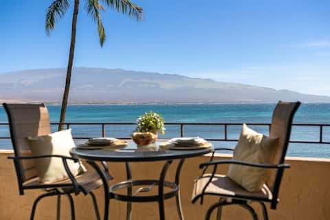 OceanFront 1BR Condo Super Views Pool - IS 210