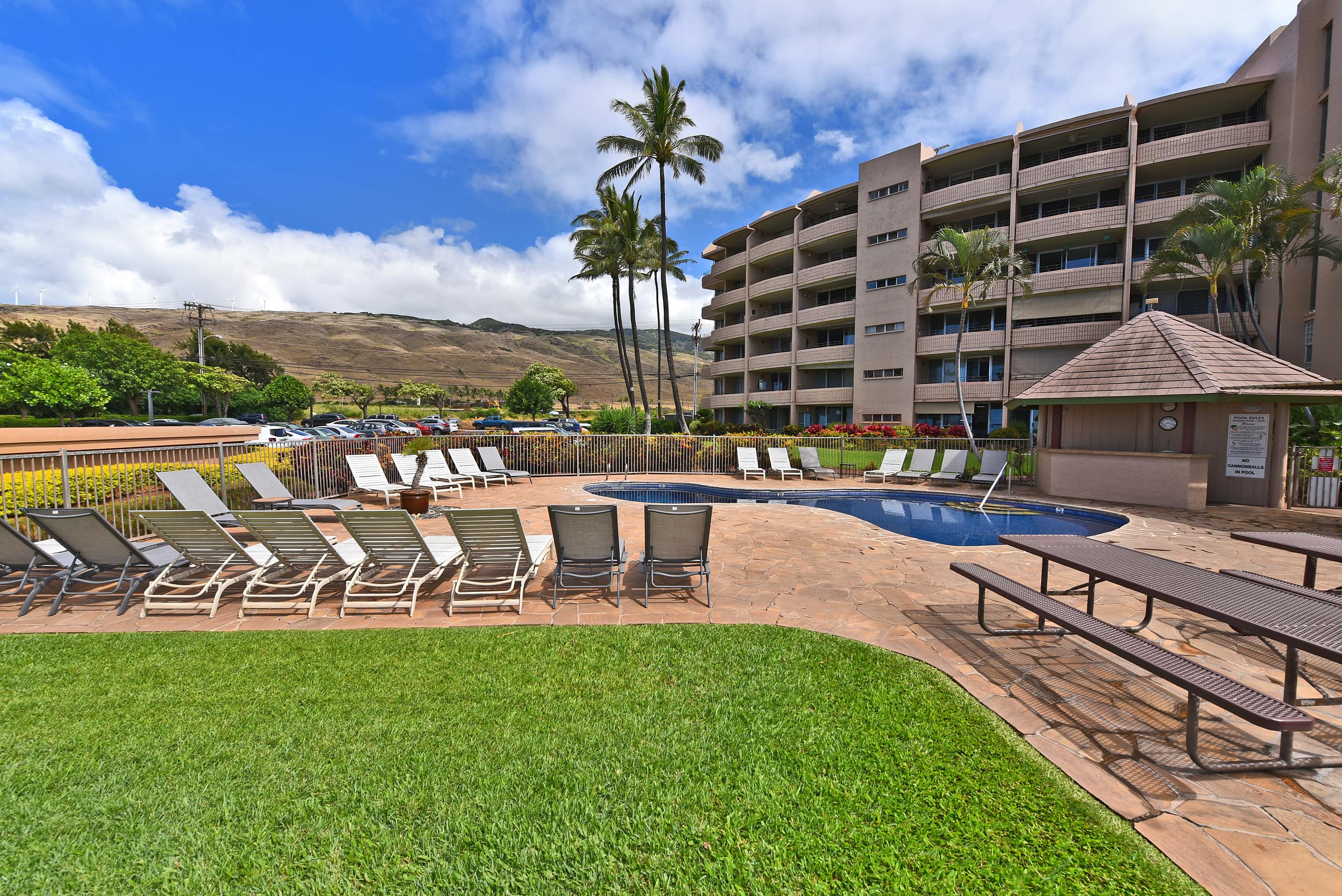 Condo in Wailuku · ★4.9 · 1 bedroom · 2 beds · 1 bath - Image 31