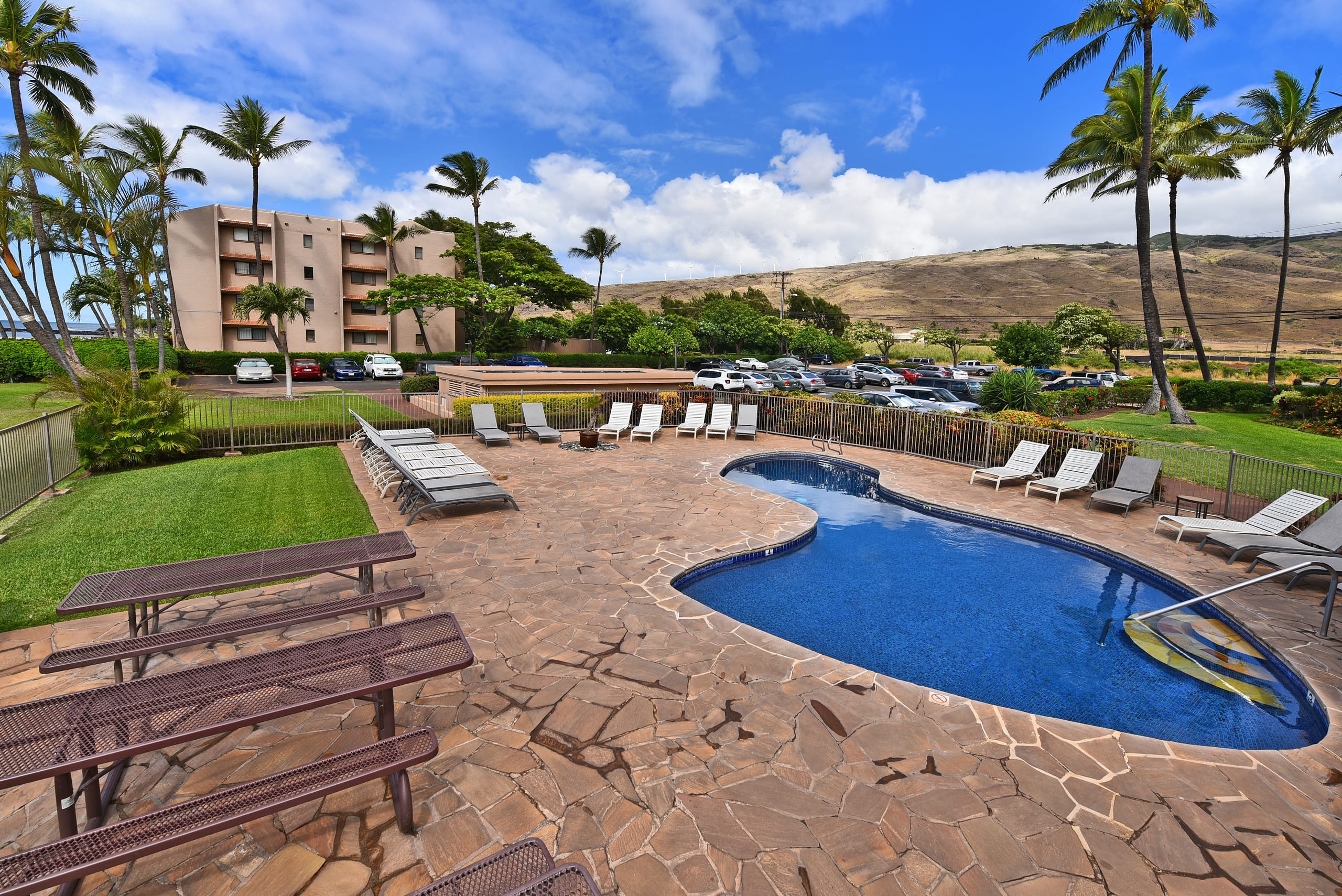 Condo in Wailuku · ★4.9 · 1 bedroom · 2 beds · 1 bath - Image 33