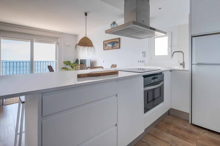 ILLA_Apartment on Canadell Beach gallery image 5