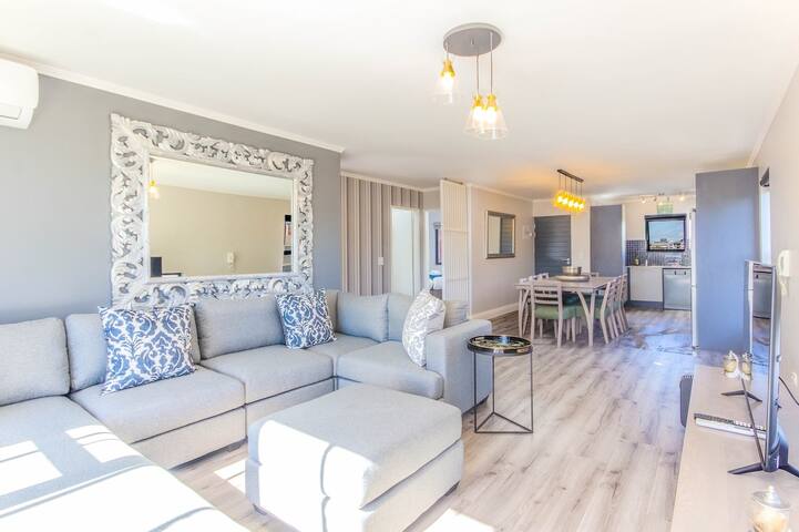 Quayside 301 by CTHA gallery image 3