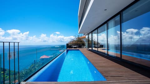 Anúncio popular: Ocean Sight by LovelyStay em São Gonçalo