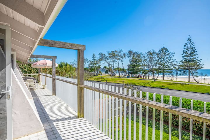 East Coast Escapes | Barbara by Kinsfolk