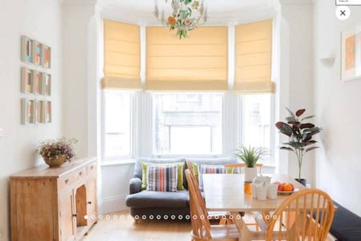 3bed House for an Authentic stay near river&metro