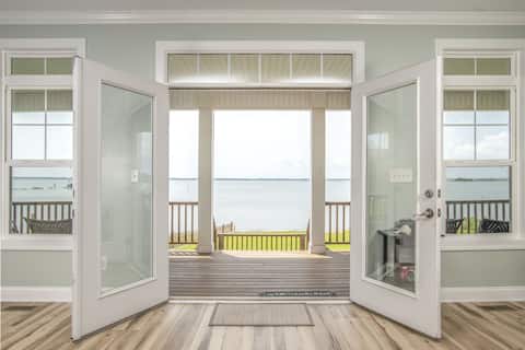 Sunset Bay Retreat-Sound Front with Dock