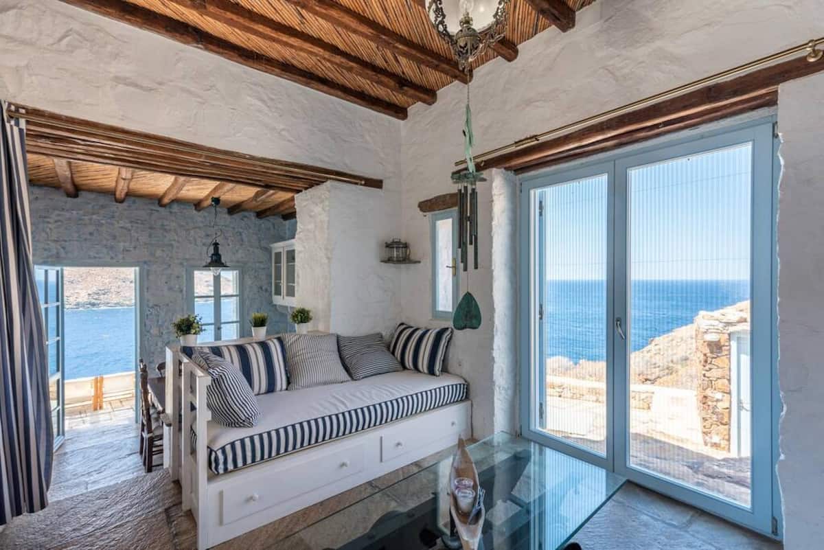 Faros Villa Guest House — photo 5