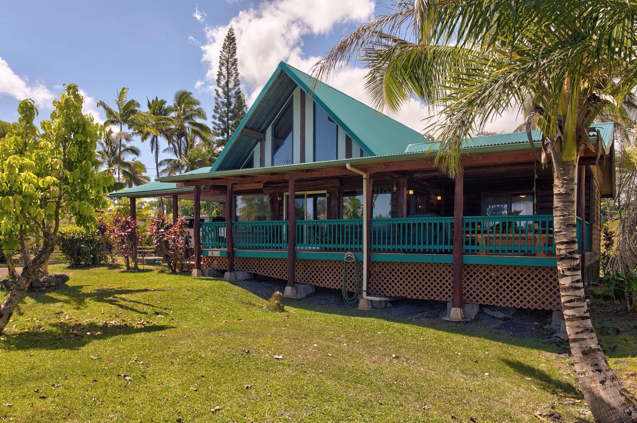 Home in Keaau · ★4.59 · 2 bedrooms · 4 beds · 2 shared baths - Image 1