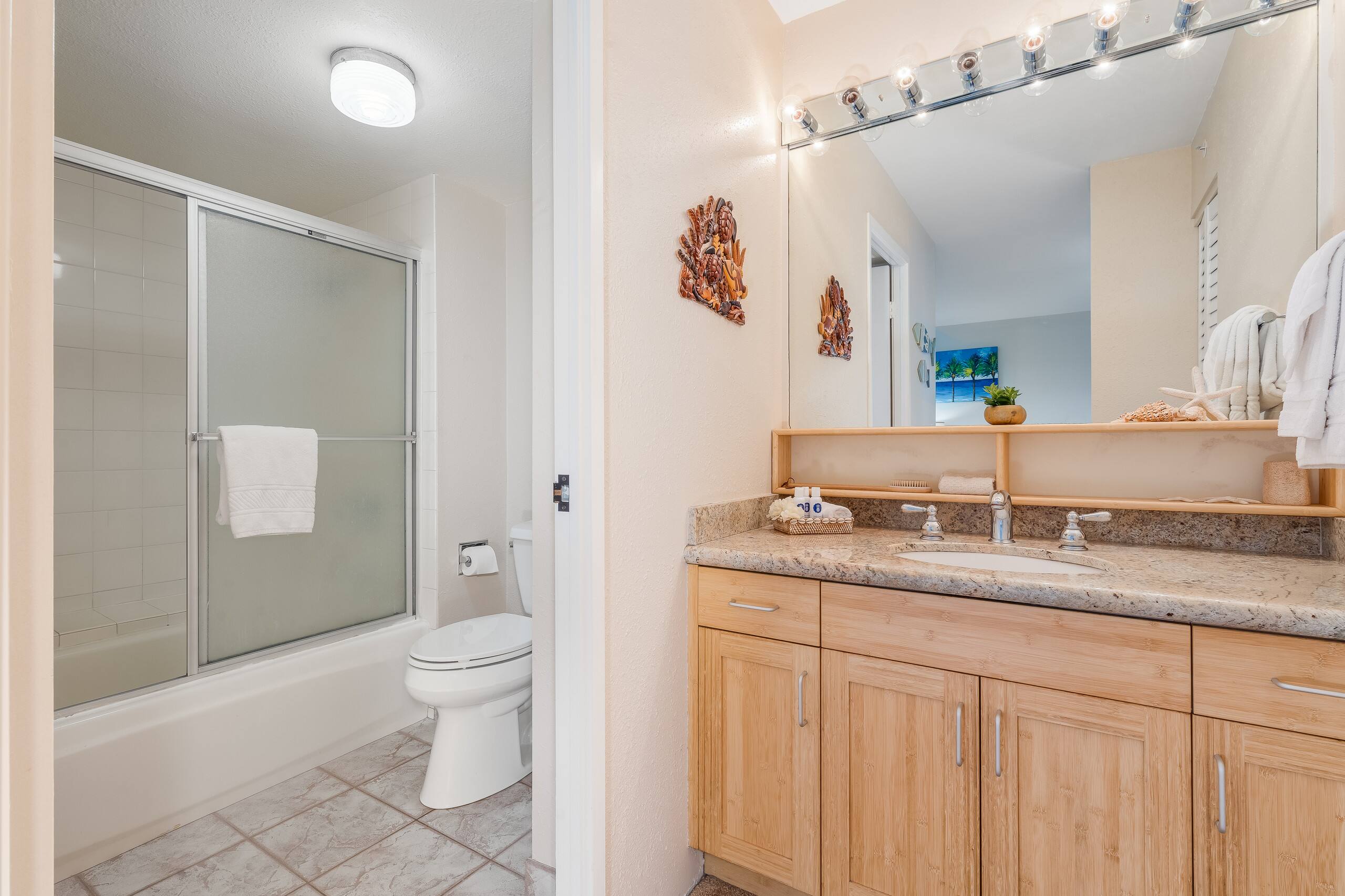 Condo in Lahaina · ★4.96 · 2 bedrooms · 4 beds · 2 baths - Image 23