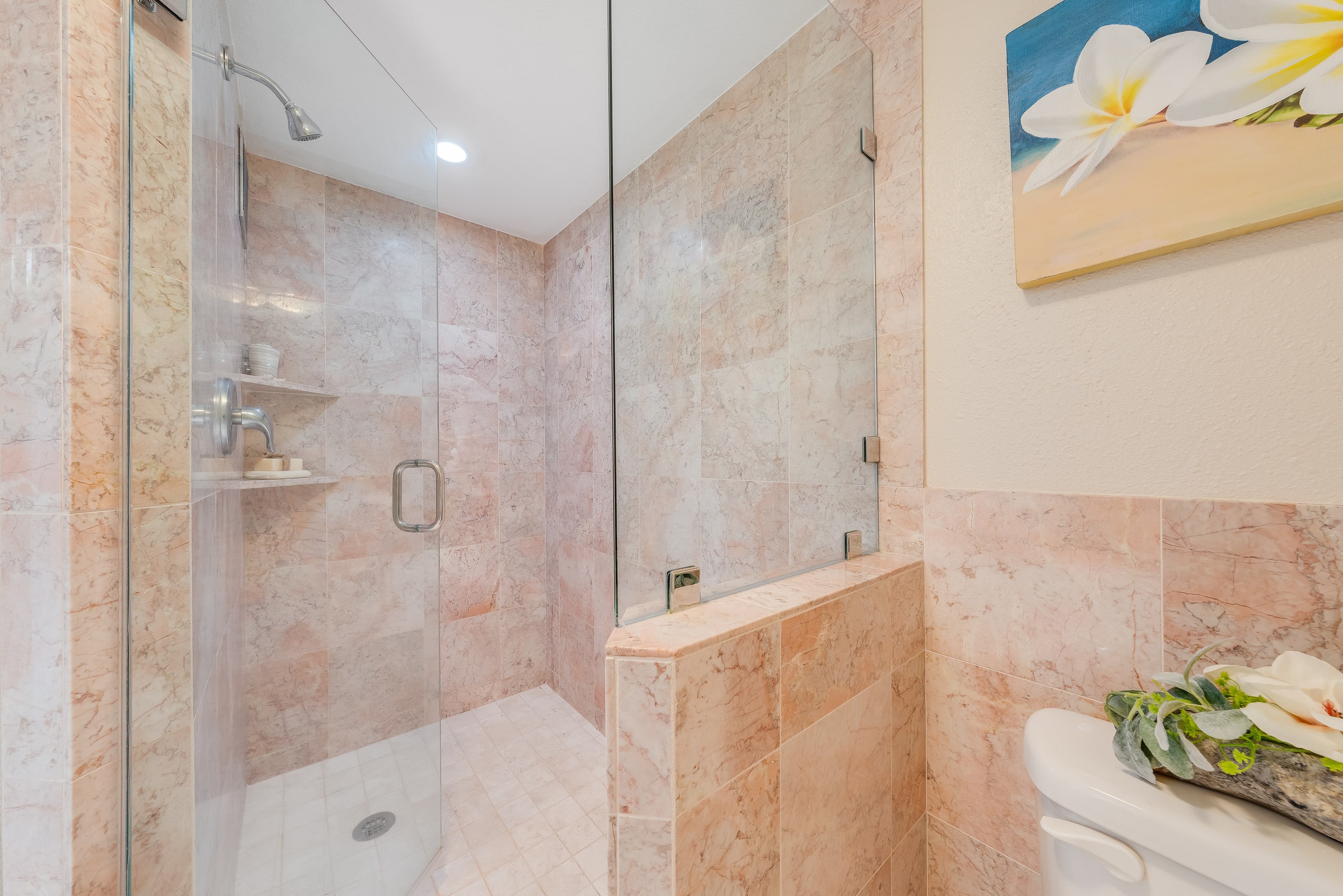 Condo in Lahaina · ★4.96 · 2 bedrooms · 4 beds · 2 baths - Image 20