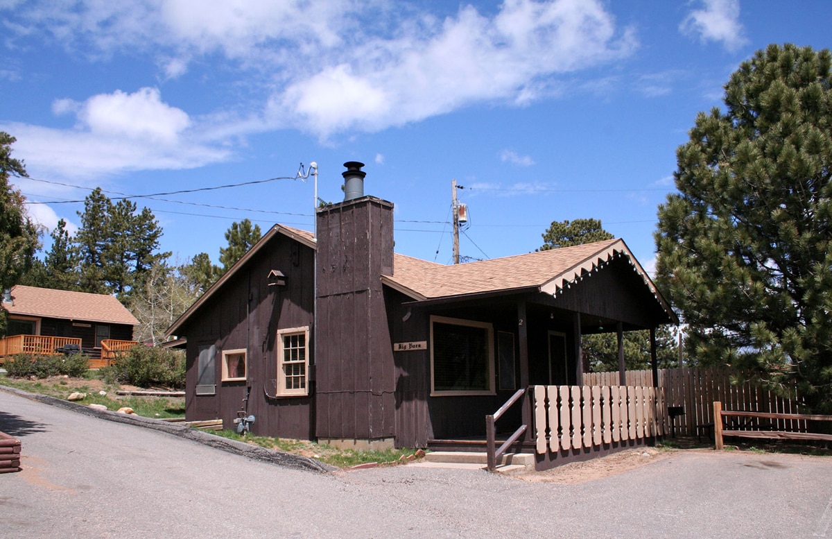 Lazy R Cottages: 2 — Estes Park, CO — vacation rental