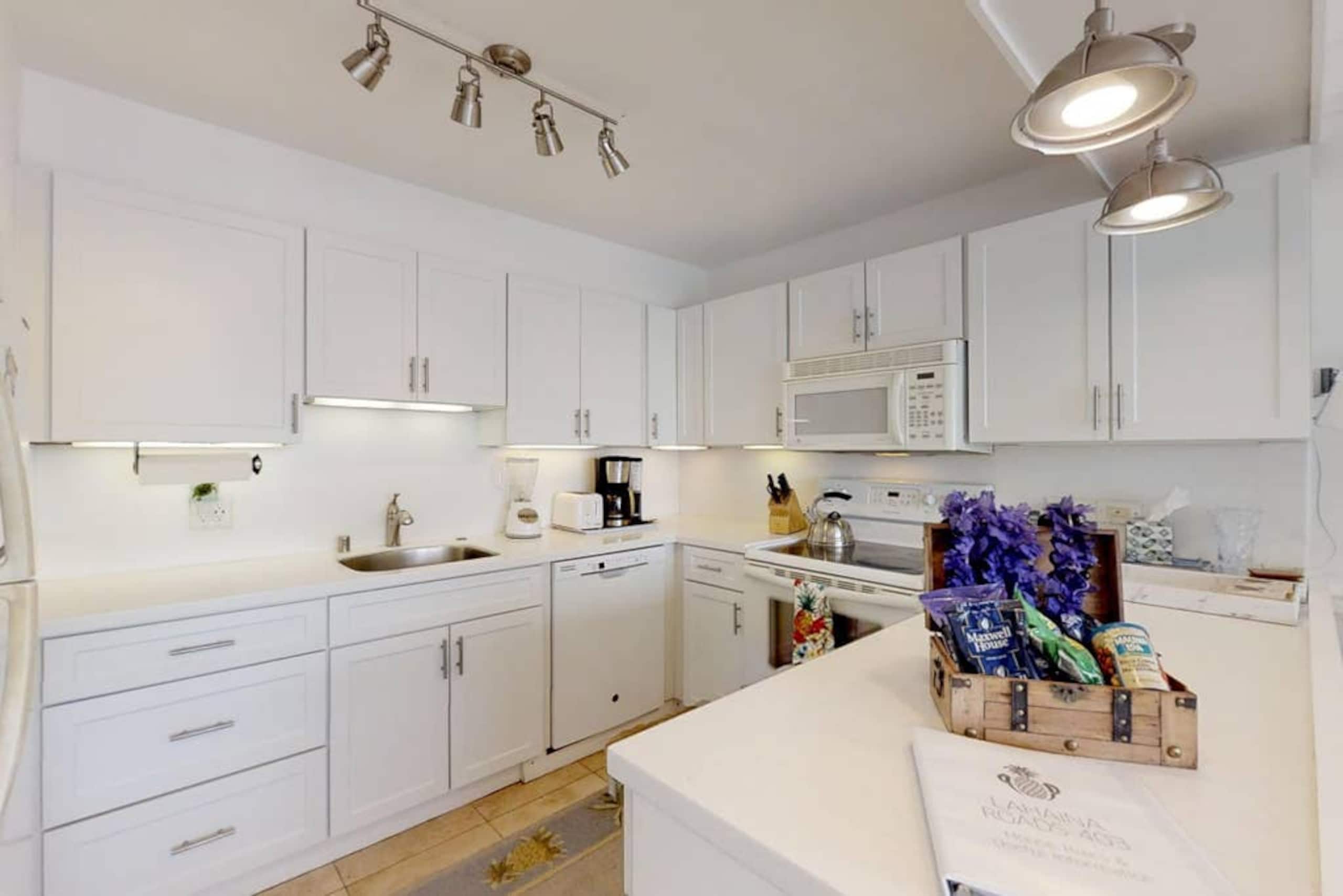 Hotel in Lahaina · ★4.89 · 1 bedroom · 2 beds · 1 private bath - Image 18