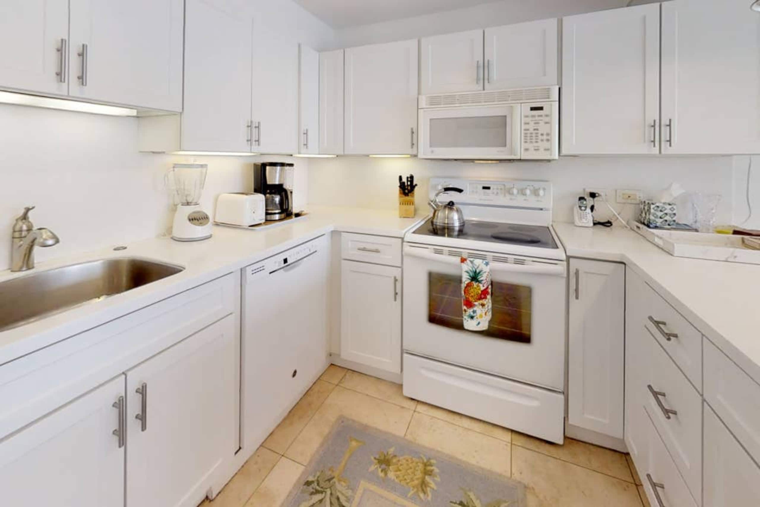 Hotel in Lahaina · ★4.89 · 1 bedroom · 2 beds · 1 private bath - Image 6
