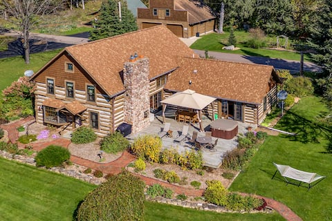 Soak, Relax & Explore! Walk to Wolf River