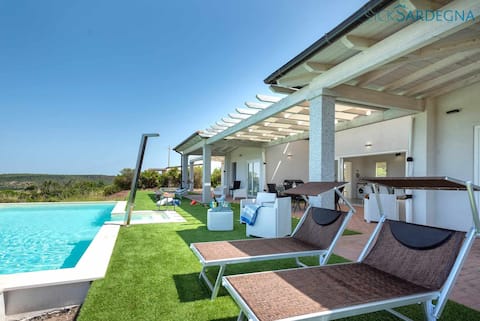 Villa Carrabufas with stunning seaview pool for 10