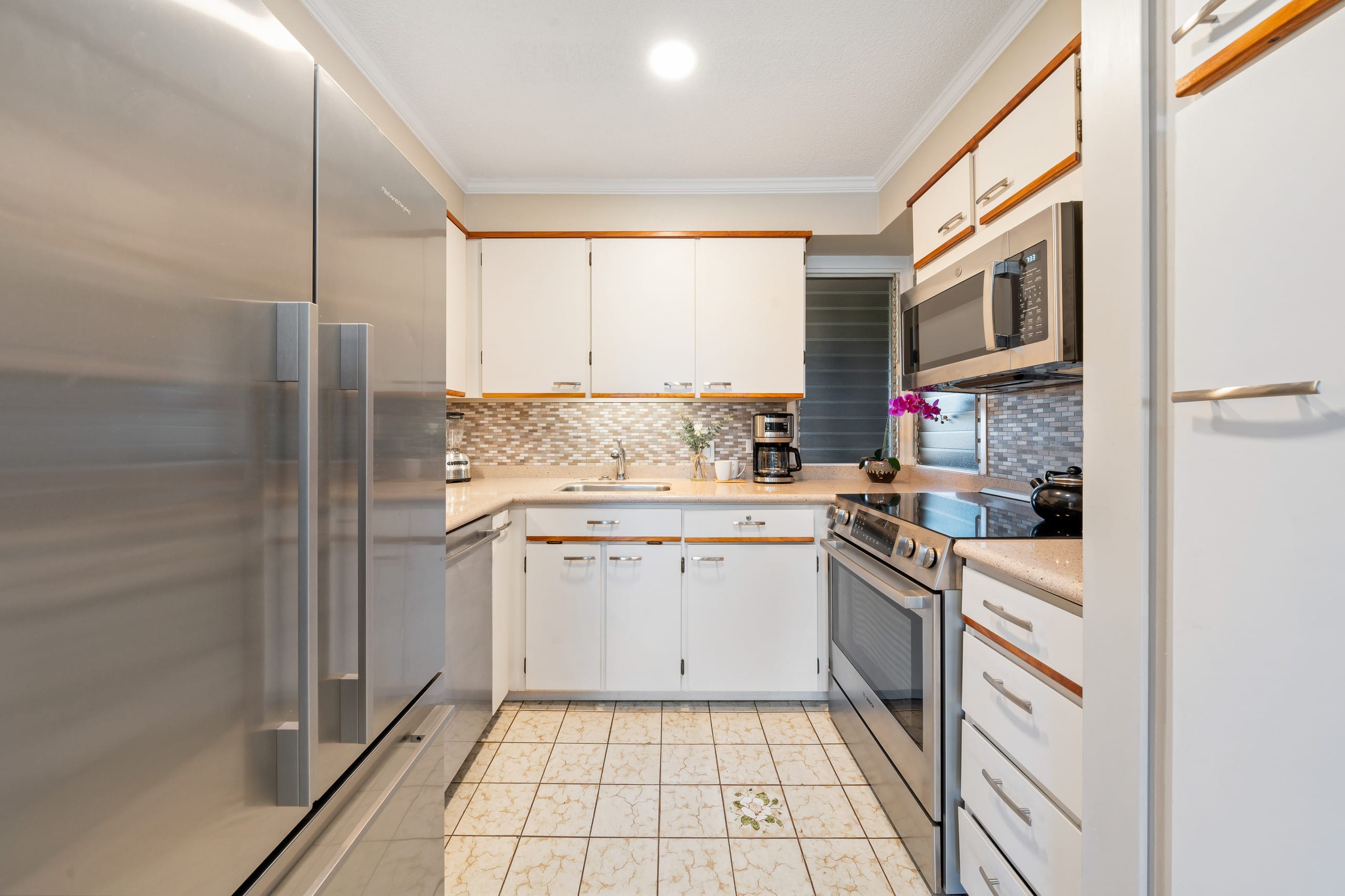 Condo in Lahaina · ★4.54 · 1 bedroom · 3 beds · 2 baths - Image 8