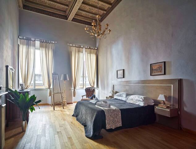 Duomo, Lussuoso 4 camere, con patio, AC gallery image 4