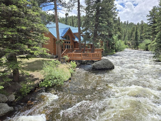 Ponderosa Realty & Management managed Airbnb listing 1