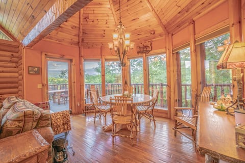 Top Airbnb: The Lodge& Barn Lake Front w/ Dock & Mtn Views in Morristown