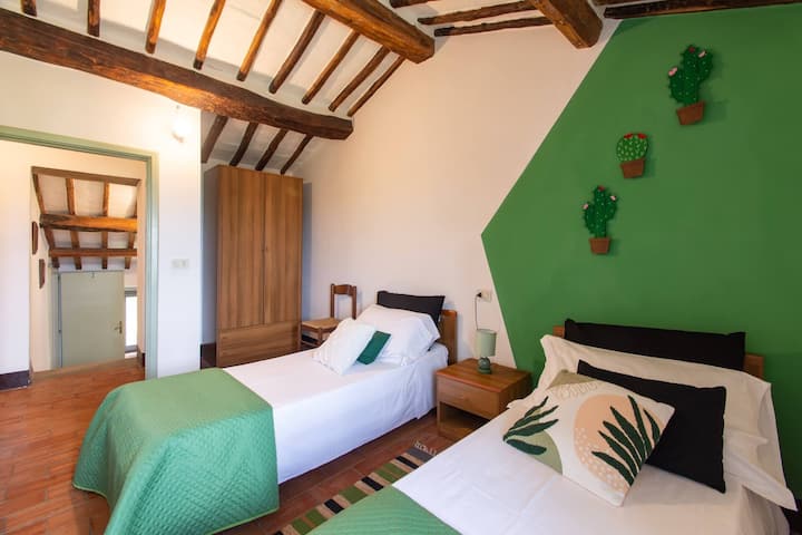 Casa Paciano, Ciliegio