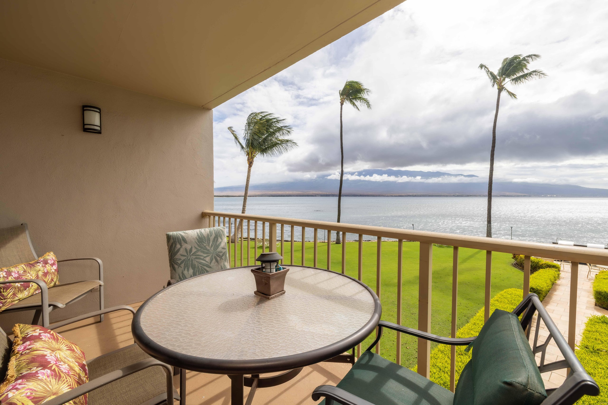 Oceanfront Ma'alaea Kai 213 - 2nd Floor Condo - Image 1