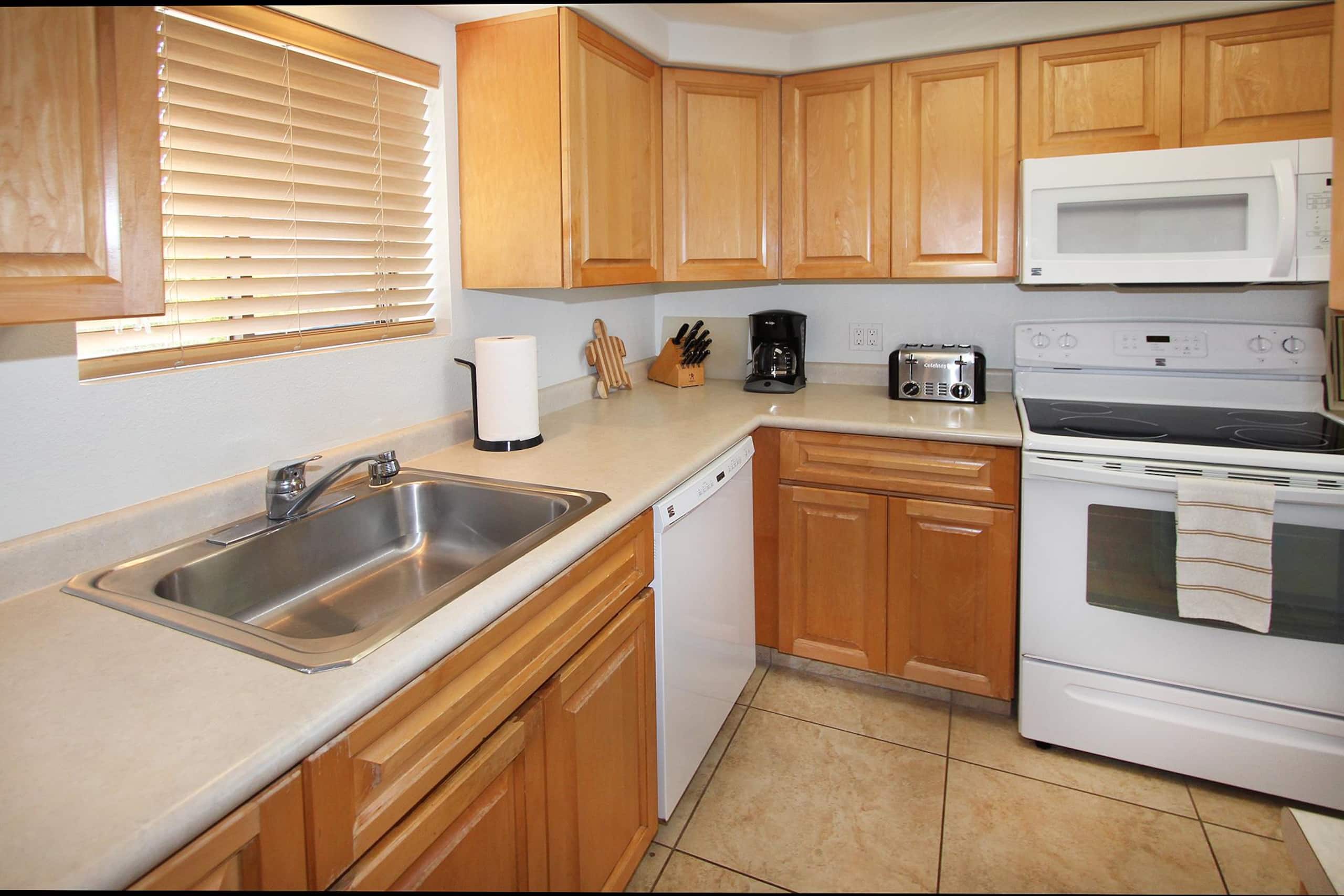Oceanfront Kihei Beach 410-Gorgeous View - Image 7